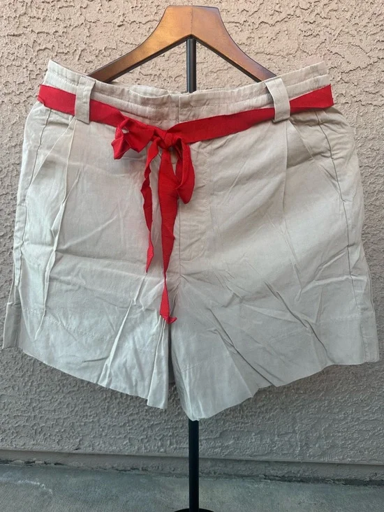 FREE PEOPLE Beige Women’s Casual Shorts with Red Belt - Picture 2 of 10